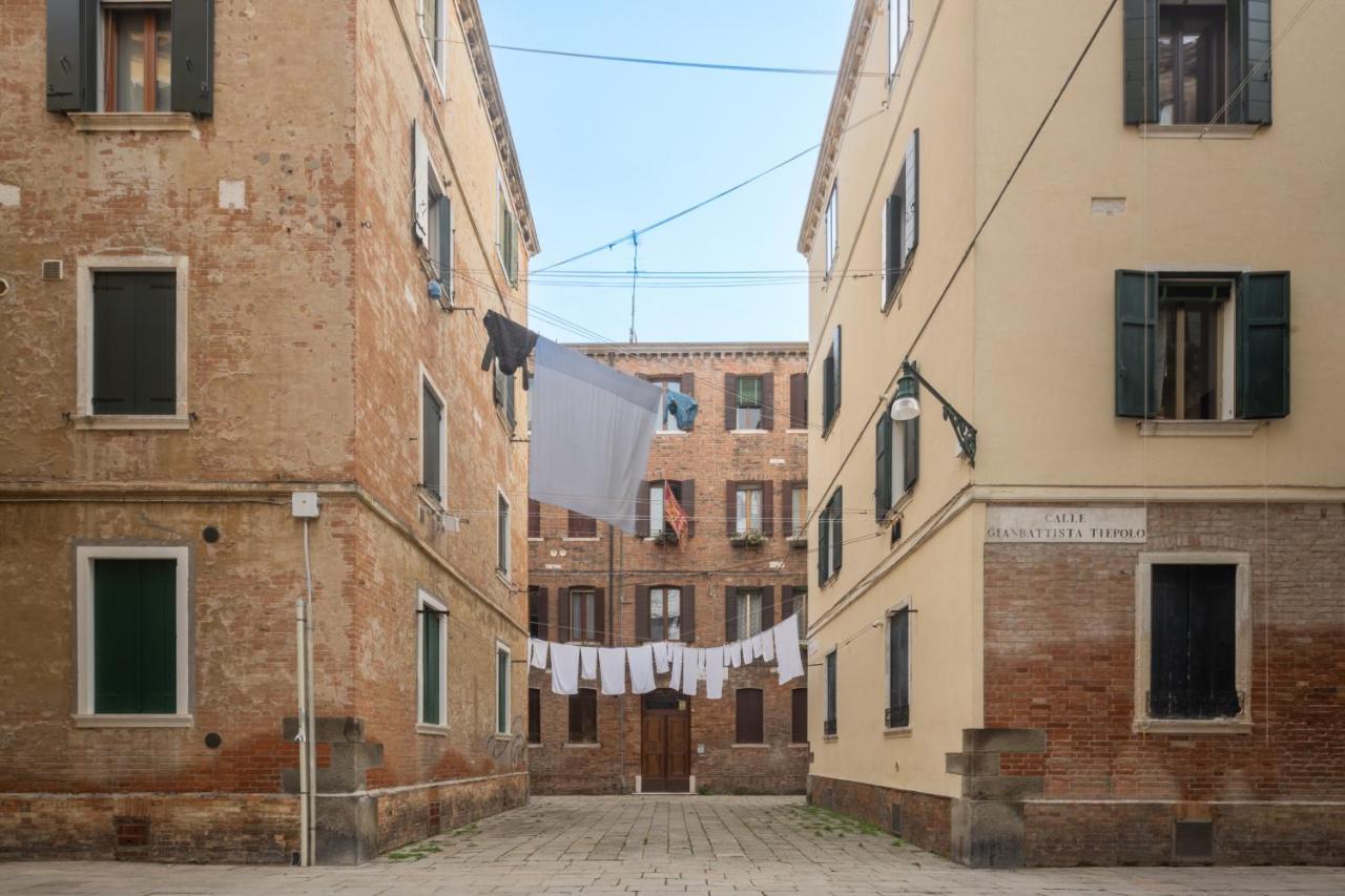 Tiepolo Apartment In The Biennale District R&R Венеция Экстерьер фото